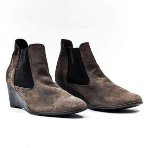 Elegant Brown Ankle Booties